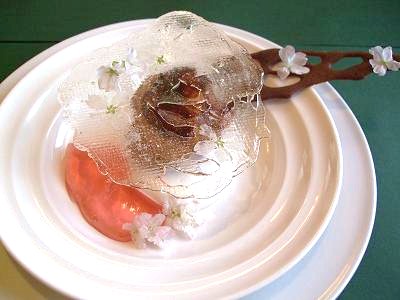 桜のシュークリーム